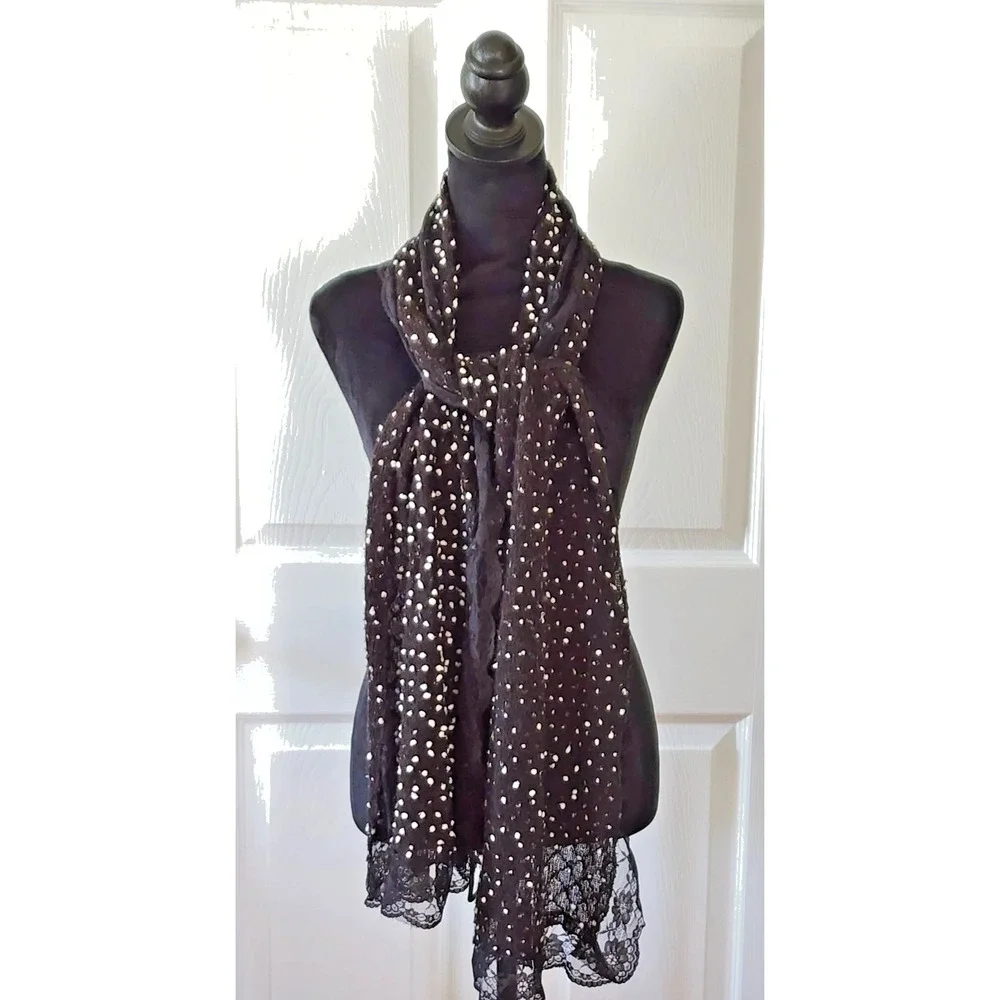 Black & White Lightweight Boucle Scarf with Lace Trim Size 78